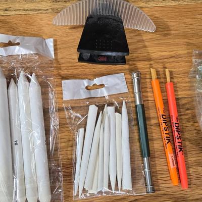 Artist Tools & Supplies