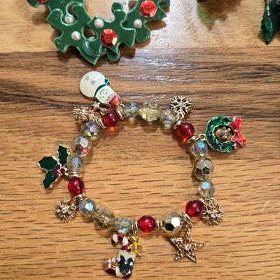 Vintage Holiday Jewelry
