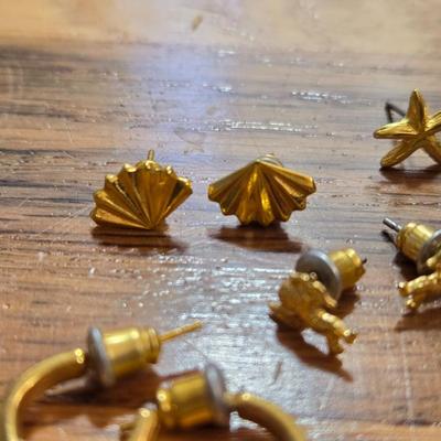 Vintage Gold Tone Jewelry Lot