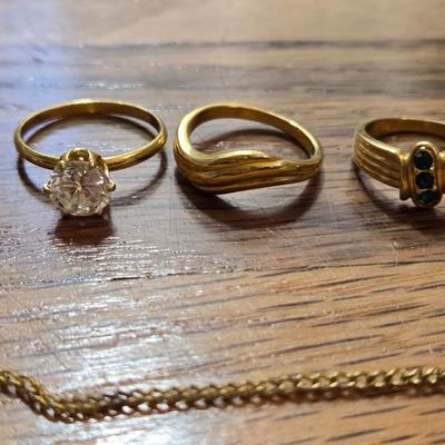 Vintage Gold Tone Jewelry Lot