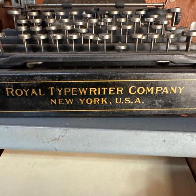 Vintage Royal Typewriter