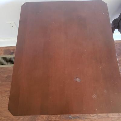 Pair of Pennsylvania House Cherry Queen Anne Accent Tables With Drawers (PB-KD)