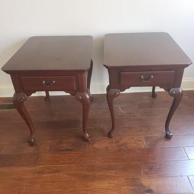 Pair of Pennsylvania House Cherry Queen Anne Accent Tables With Drawers (PB-KD)