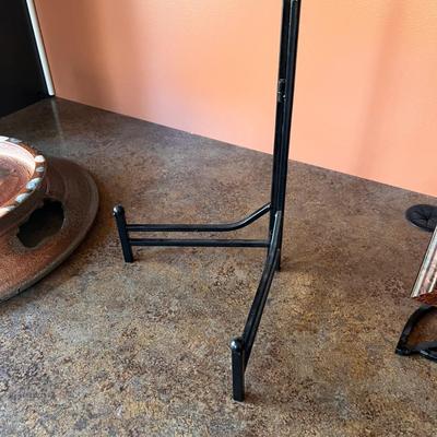 Large Handmade Pottery Plate W/Stand (O-RG)