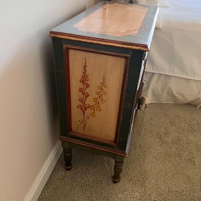 Italian Provincial Style Painted Console Cabinet W/Key (GB2-RG)