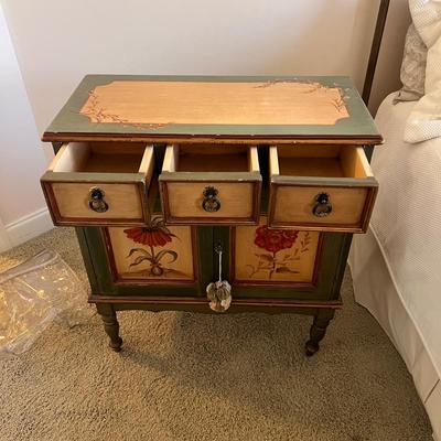 Italian Provincial Style Painted Console Cabinet W/Key (GB2-RG)