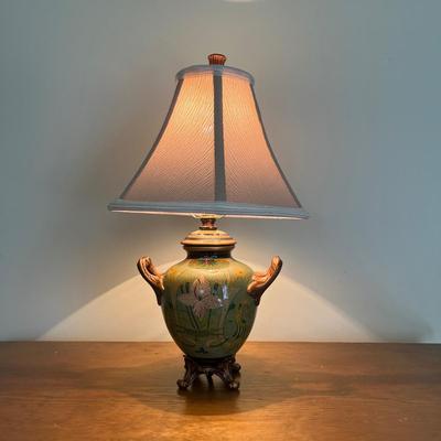 Floral Pattern Ceramic Table Lamp (GB1-MG)