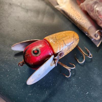 Fishing Tackle Box Loaded with lures , weights, Hooks, Swivels,Rapala J Martini Fish Filet Skinner Knife +++