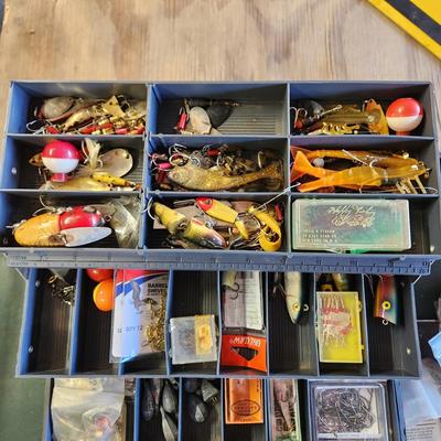 Fishing Tackle Box Loaded with lures , weights, Hooks, Swivels,Rapala J Martini Fish Filet Skinner Knife +++