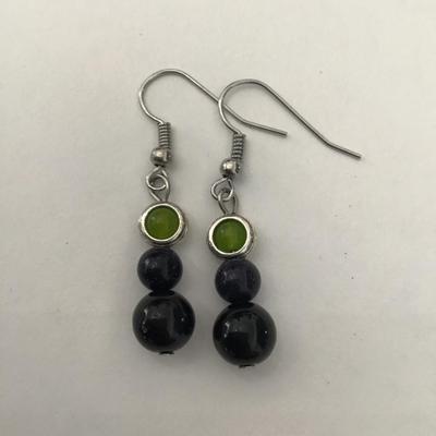 Cute Black Agate & Serpentine bead dangle earrings