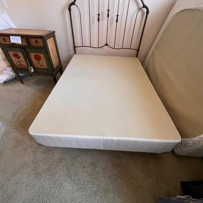 Metal Full Size Bed Frame/Headboard (GB2-RG)