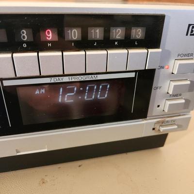 Sanyo Beta Vcr 6400 Cassette Recorder Powers Up untested