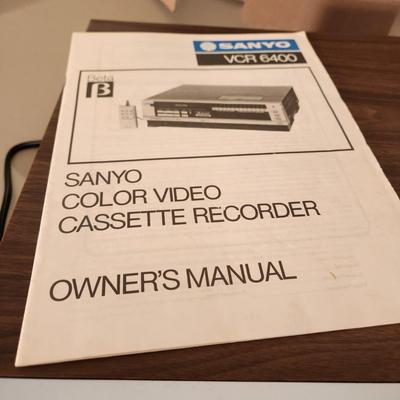 Sanyo Beta Vcr 6400 Cassette Recorder Powers Up untested