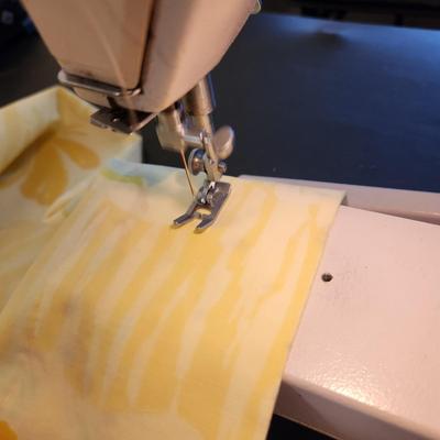 Singer Stylist 834 Sewing Machine Power ups running