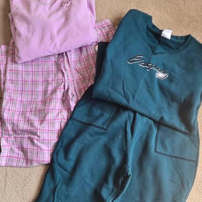 LOT 13B: Women's NFL Philadelphia Eagles Pajamas