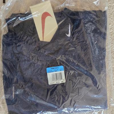LOT 16B: Women's & Men's Nike Shirts New with Tags