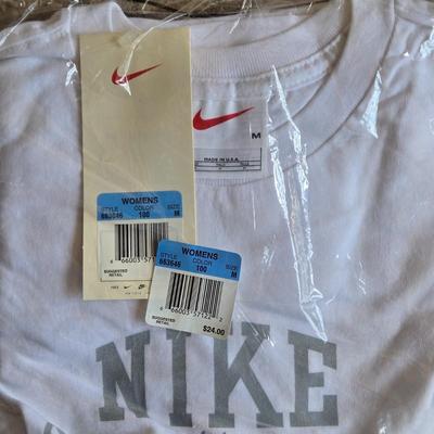 LOT 16B: Women's & Men's Nike Shirts New with Tags