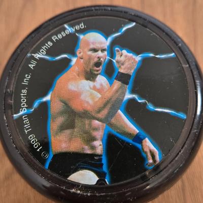 LOT 19B: Let's Get Ready to Rumble.... WWF On the Ropes Electronic Talking Game, Yo-Yos, & 2 Small Figures