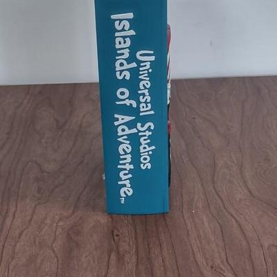 LOT 24B: Novelty Coin Banks: Vintage Tennis Shoe, Clown Barrel & Cat in the Hat