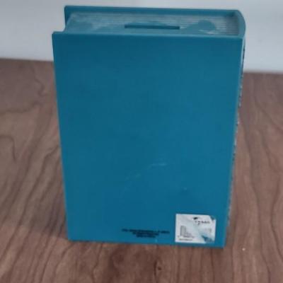 LOT 24B: Novelty Coin Banks: Vintage Tennis Shoe, Clown Barrel & Cat in the Hat