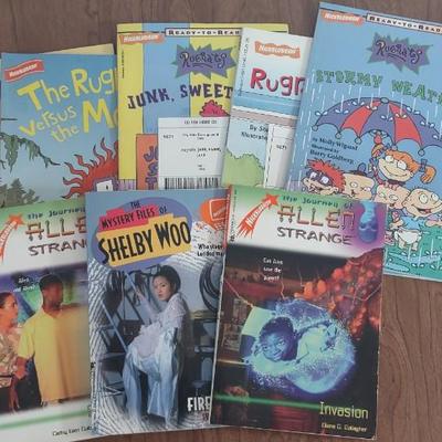 LOT 33B: 90s Nickelodeon Books