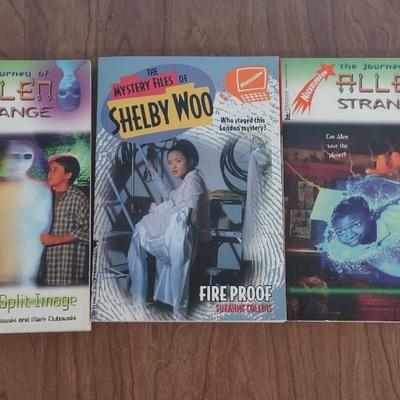 LOT 33B: 90s Nickelodeon Books