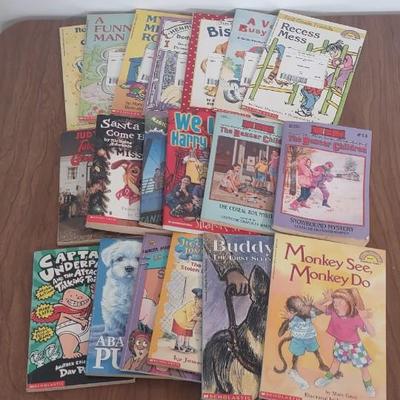 LOT 38B: Assorted Collections of Children's Books (Beginner Readers)