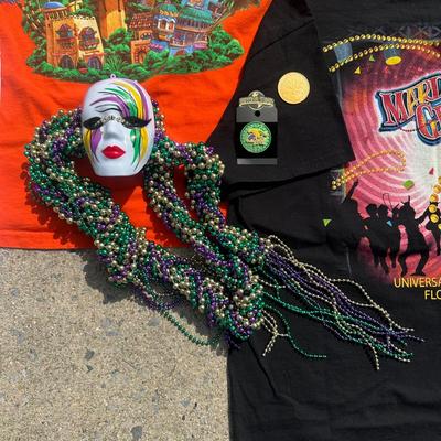 LOT 43B: Vintage Universal Studios T Shirts & More