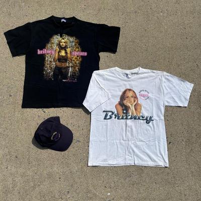 LOT 49B: Vintage Y2K Brittney Spears Oops I Did It Again Tour T Shirts & Hat