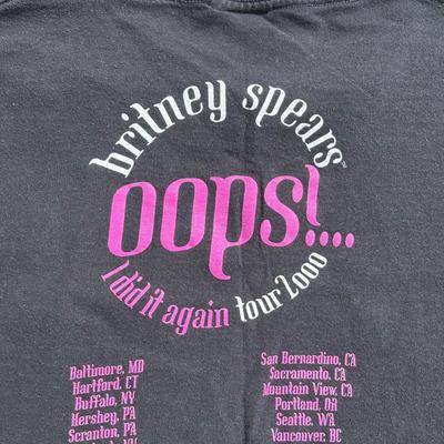 LOT 49B: Vintage Y2K Brittney Spears Oops I Did It Again Tour T Shirts & Hat