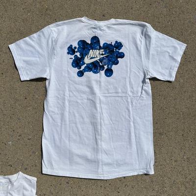 LOT 50A: Vintage 90s/Y2K Nike T Shirts & Jackets