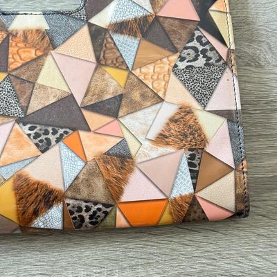 LOT 62B: Handbag Collection: Grey Ugg, Jones New York Signature Logo Print & Structured Geometric Pattern