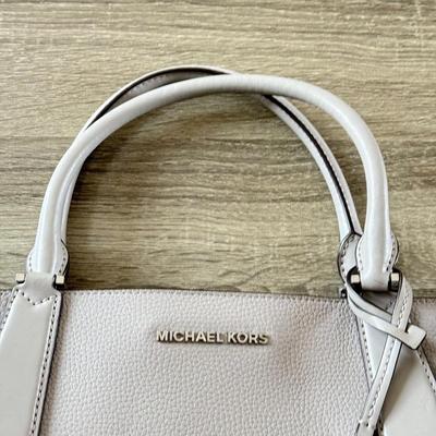 LOT 66W: New Grey Michael Kors Kimberly Large Satchel