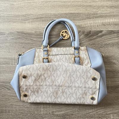 LOT 67W: New Michael Kors Blue & White Logo Print Ciara Large Zip Top Leather Satchel