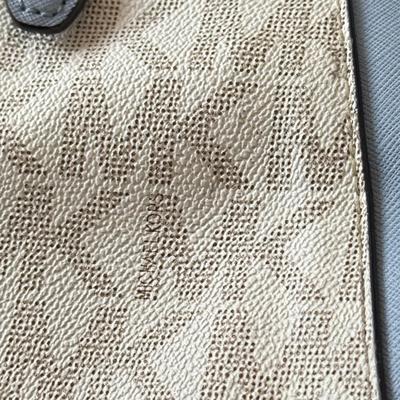 LOT 67W: New Michael Kors Blue & White Logo Print Ciara Large Zip Top Leather Satchel