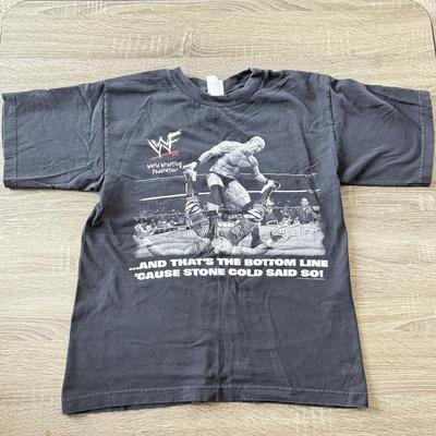 LOT 68W: 1998 WWF Stone Cold Steve Austin T-Shirt (Youth XL)