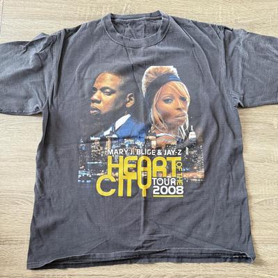 LOT 75W: 2008 Jay-Z & Mary J Blige Heart of the City Tour Shirt