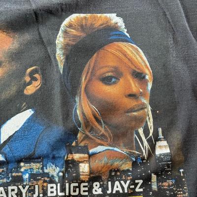 LOT 75W: 2008 Jay-Z & Mary J Blige Heart of the City Tour Shirt
