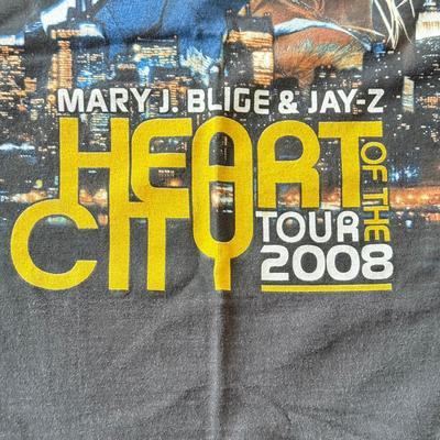 LOT 75W: 2008 Jay-Z & Mary J Blige Heart of the City Tour Shirt