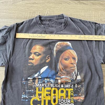 LOT 75W: 2008 Jay-Z & Mary J Blige Heart of the City Tour Shirt