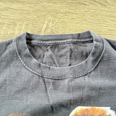 LOT 75W: 2008 Jay-Z & Mary J Blige Heart of the City Tour Shirt