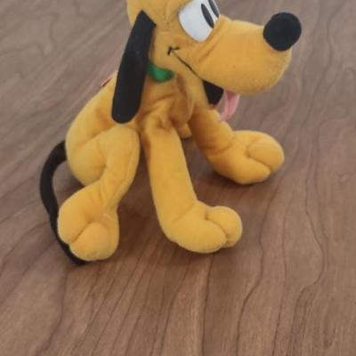 LOT 82B: Assorted Disney Merchandise