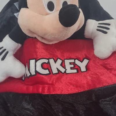 LOT 82B: Assorted Disney Merchandise