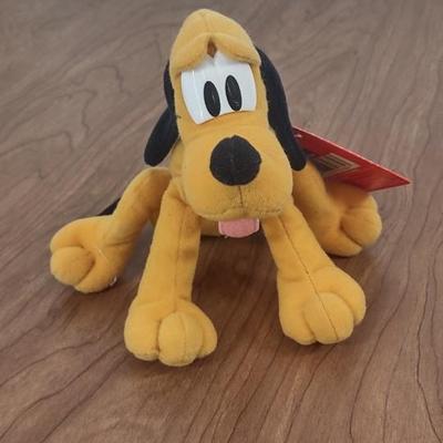 LOT 82B: Assorted Disney Merchandise