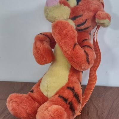 LOT 82B: Assorted Disney Merchandise