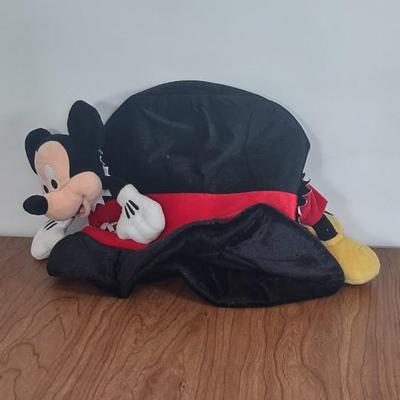 LOT 82B: Assorted Disney Merchandise