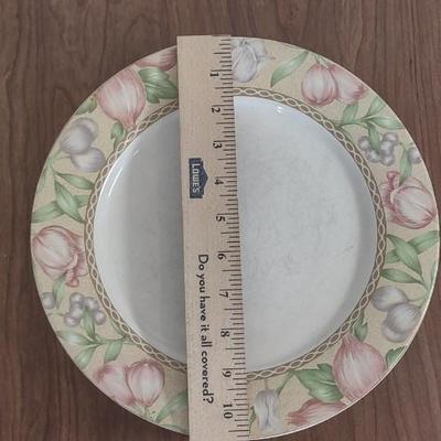 LOT 88B: Sango Les Saisons Plate Sets