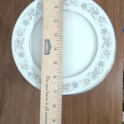 LOT 89B: Royal Gallery Fine China