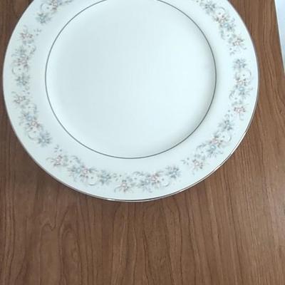 LOT 89B: Royal Gallery Fine China