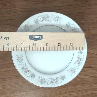 LOT 89B: Royal Gallery Fine China